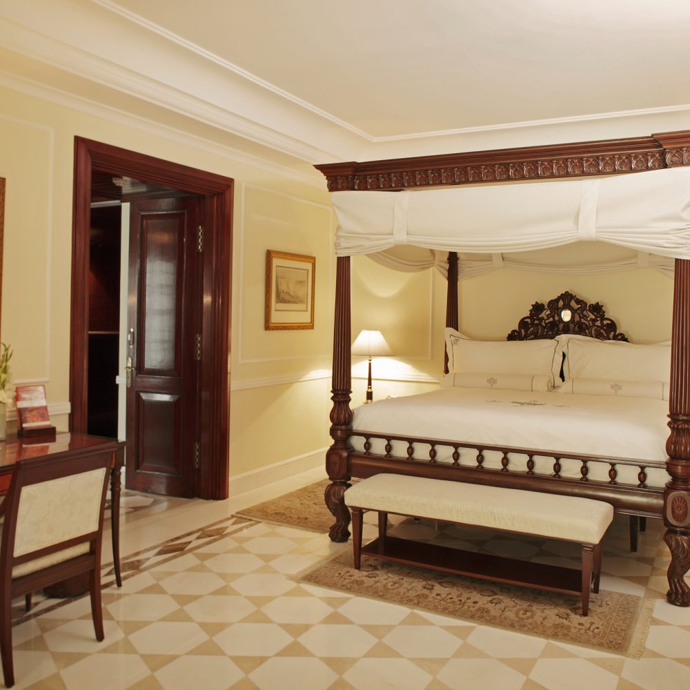 25 Royal Imperial suite bedroom