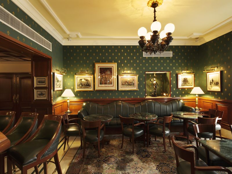 Hardinge Room adjacent to 1911 bar